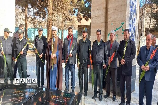 برگزاری مراسم غبار‌روبی مزار شهدای شهرستان نظرآباد