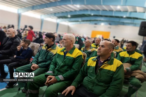 گرامیداشت روز پدر در شهرستان قرچک