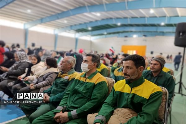 گرامیداشت روز پدر در شهرستان قرچک