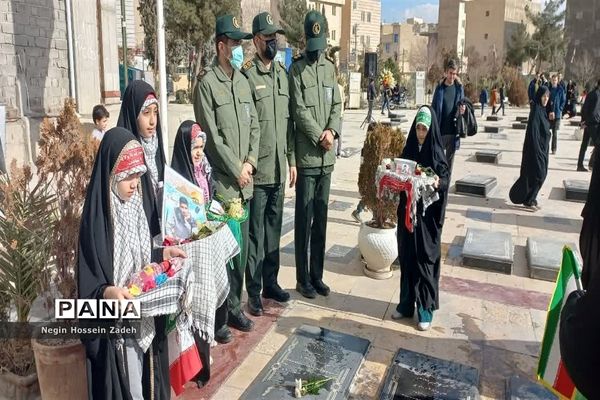 آیین گلباران و عطرافشانی مزار شهدای آستان امامزاده عقیل(ع) اسلامشهر