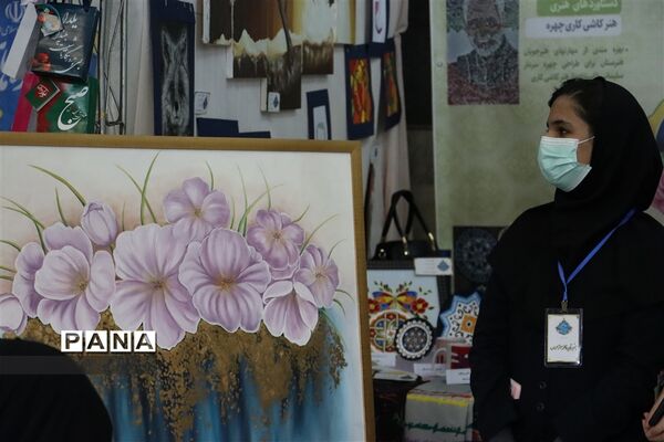 نمایشگاه دستاوردهای هنرآموزان هنرستان‌های ناحیه ۲ زنجان