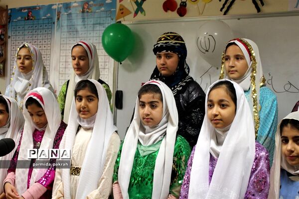 آمادگی دانش‌آموزان برای استقبال از دهه فجر