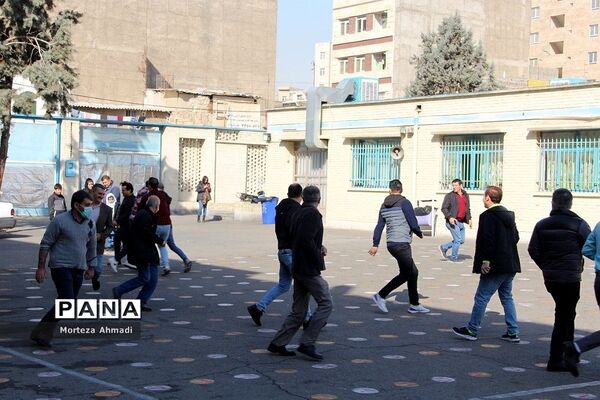 جشن پدر دختری دانش‌آموزان دبستان ام ابنین یک در شهرری