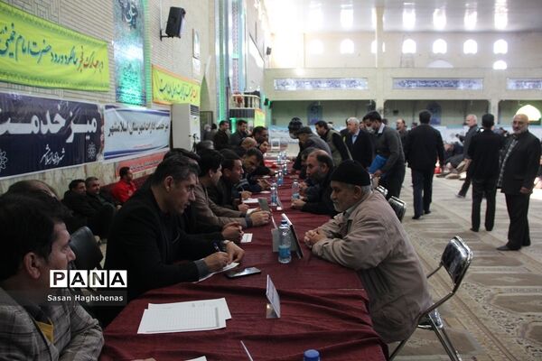 نماز جمعه اسلامشهر همراه با برپایی میزخدمت