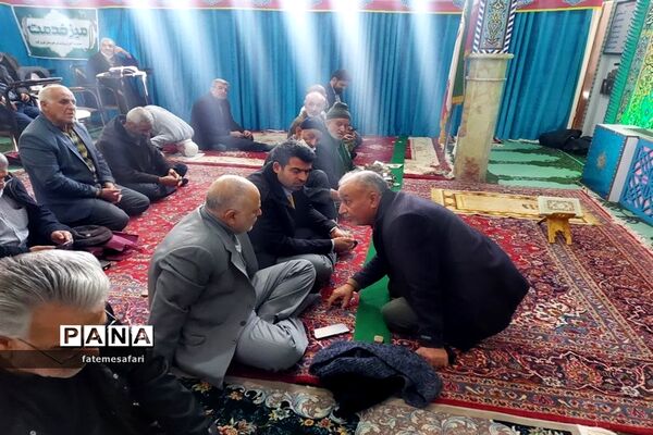 برپایی میز خدمت در نماز جمعه فیروزکوه