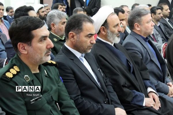 زنگ انقلاب در مدارس شهرستان سمنان نواخته شد