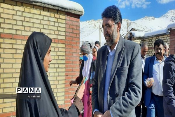 مراسم افتتاحیه پروژه‌های آموزشی و پرورشی همزمان در سراسر کشور