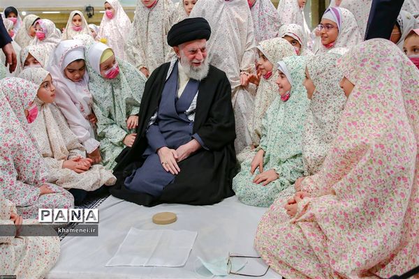 مراسم جشن تکلیف دختران دانش‌آموز به امامت رهبر معظم انقلاب