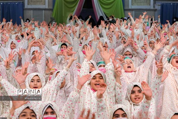 مراسم جشن تکلیف دختران دانش‌آموز به امامت رهبر معظم انقلاب