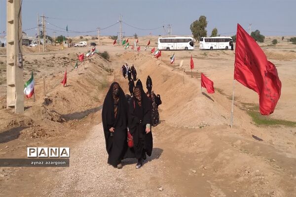 دانش‌آموزان قائمشهری در یادمان هفت تپه