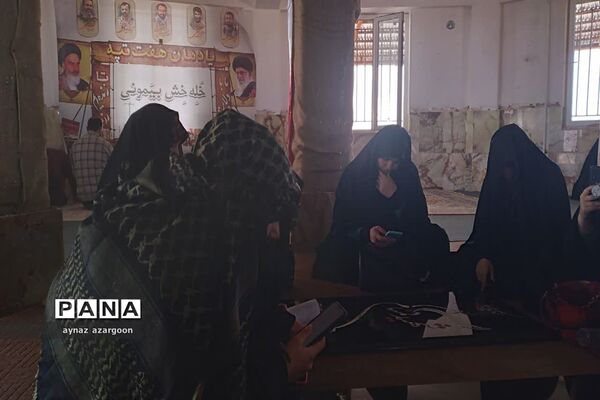 دانش‌آموزان قائمشهری در یادمان هفت تپه