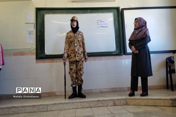 برگزاری دوره عملی نظام جمع در دبیرستان شاهد کوثر شهرستان رباط‌کریم