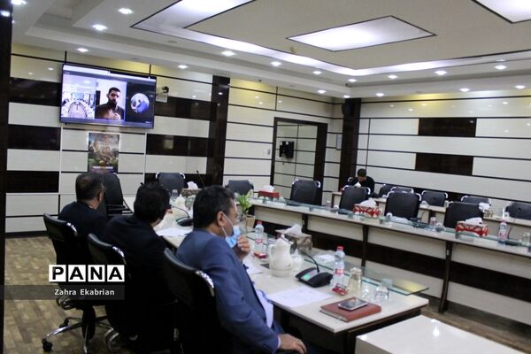 جلسه دبیرخانه استانی اولین دوره پویش کتابخوانی  هیس‌طوری در بوشهر