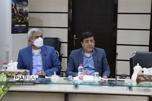 جلسه دبیرخانه استانی اولین دوره پویش کتابخوانی  هیس‌طوری در بوشهر