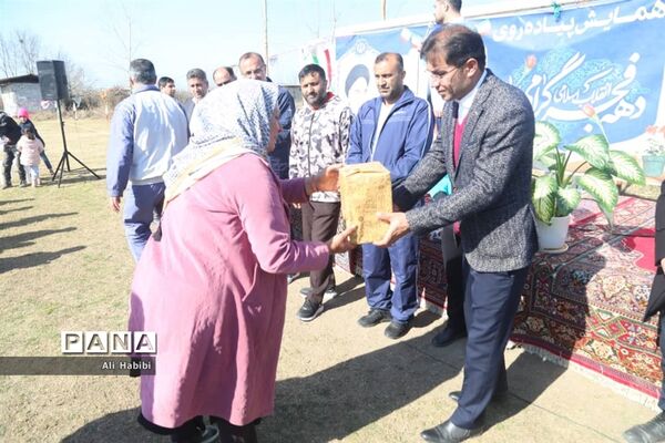 همایش پیاده‌روی خانوادگی شهر طبقده