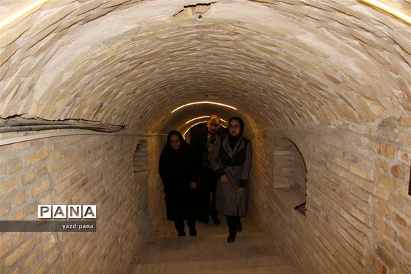 اردوی بازدید از بافت تاریخی یزد ویژه مدیران مدارس ناحیه یک یزد