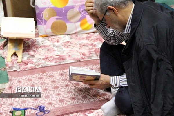 برگزاری مراسم اعتکاف دانش‌آموزان پسر مدارس شهرری