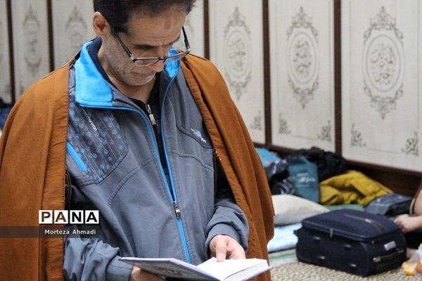 برگزاری مراسم اعتکاف دانش‌آموزان پسر مدارس شهرری