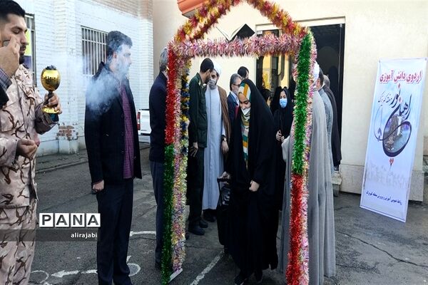 اعزام دانش‌آموزان دختر مدارس منطقه کهریزک به اردوی راهیان نور