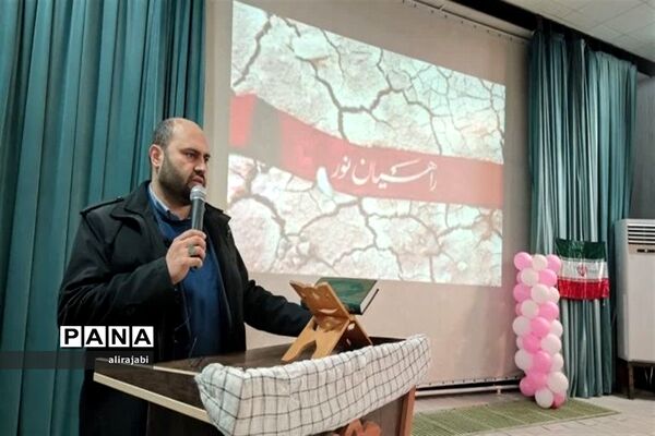 اعزام دانش‌آموزان دختر مدارس منطقه کهریزک به اردوی راهیان نور