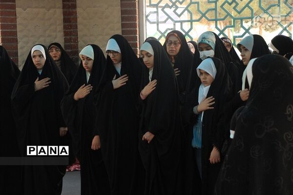 آیین غبارروبی و گلباران قبور مطهر شهدای گمنام در البرز
