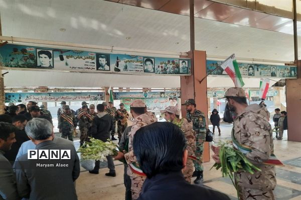 غبارروبی و عطر افشانی گلزار شهدای امامزاده عمادالدین (ع) در شهرستان رباط‌کریم