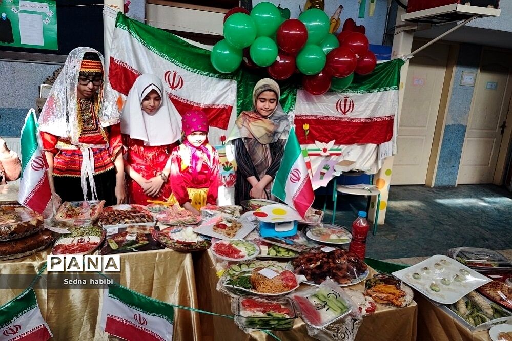 برگزاری جشنواره صبحانه با طعم انقلاب در دبستان حضرت زهرا(س) یک،  رودهن