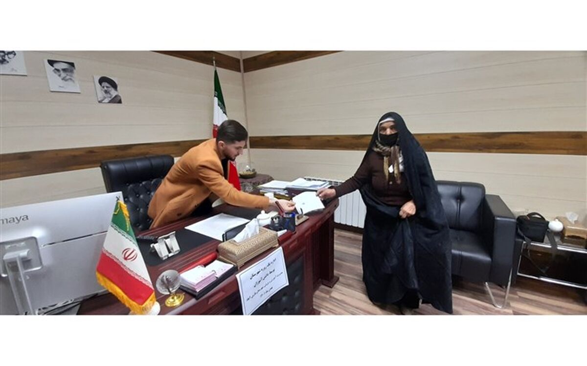 اجرای طرح اداره یک روزه شهرستان توسط دانش‌آموزان پارس آبادی