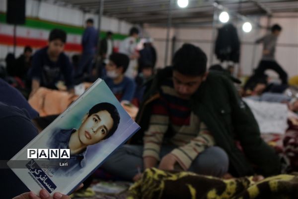 اعتکاف بزرگ دانش‌آموزی در مسجد سید اصفهان 3