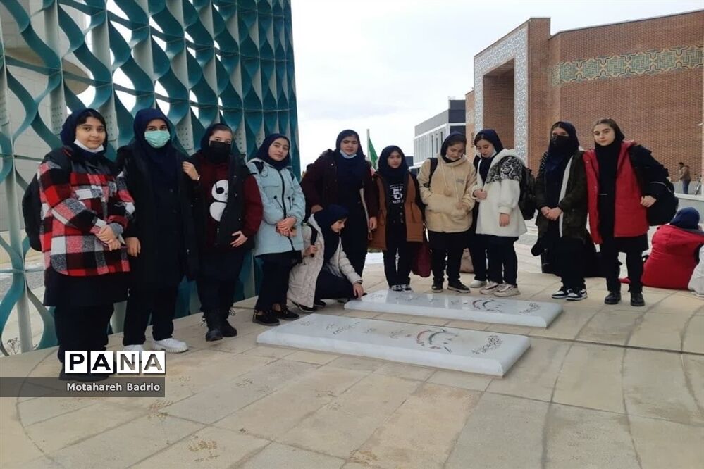 اردوی راهیان پیشرفت دانش‌آموزان مدرسه سمپاد اسلامشهر در پارک علم و فناوری پردیس