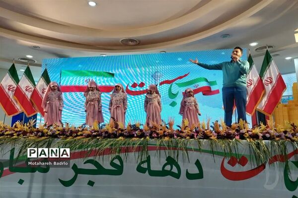 اردوی راهیان پیشرفت دانش‌آموزان مدرسه سمپاد اسلامشهر در پارک علم و فناوری پردیس