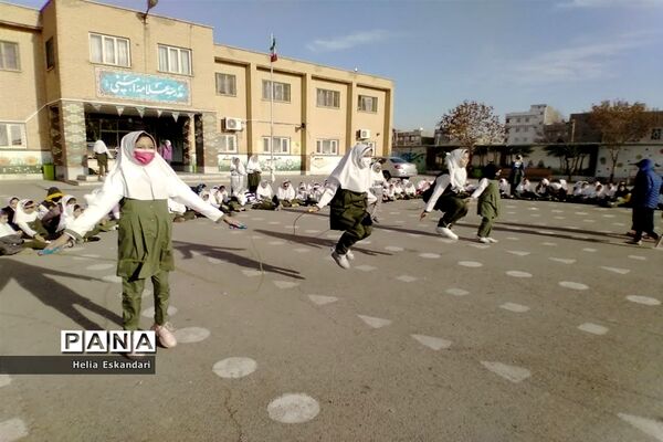 جشنواره ورزشی دانش‌آموزان و دبیران آموزشگاه الله اکبر اسلامشهر