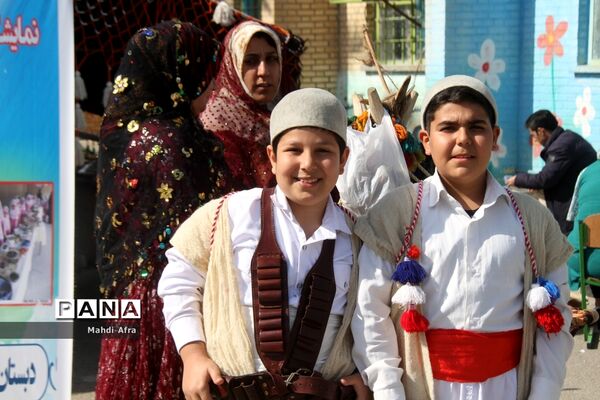 برگزاری جشنواره سنتی محلی در دبستان امام حسین(ع) شهرستان بهبهان