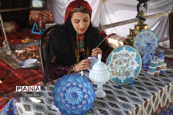 برگزاری جشنواره سنتی محلی در دبستان امام حسین(ع) شهرستان بهبهان