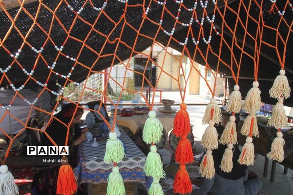 برگزاری جشنواره سنتی محلی در دبستان امام حسین(ع) شهرستان بهبهان