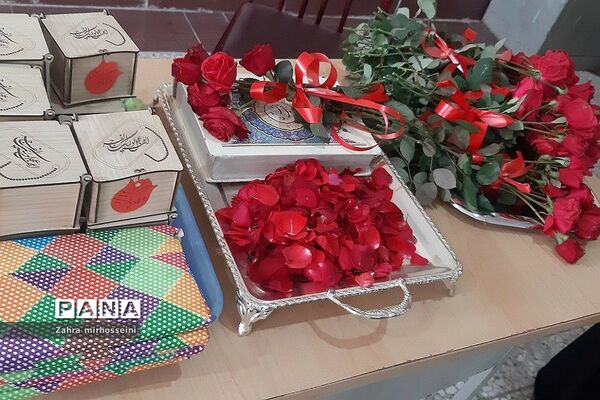 مراسم بدرقه اردوی راهیان نور در قیامدشت