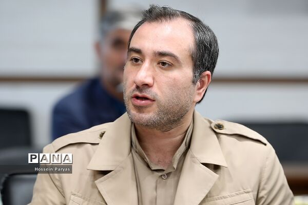 نشست خبری معاون پرورشی و فرهنگی وزیر آموزش و پرورش و رئیس سازمان دانش‌آموزی با اصحاب رسانه