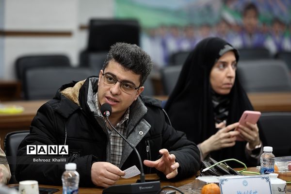 نشست خبری معاون پرورشی و فرهنگی وزیر آموزش و پرورش و رئیس سازمان دانش‌آموزی با اصحاب رسانه