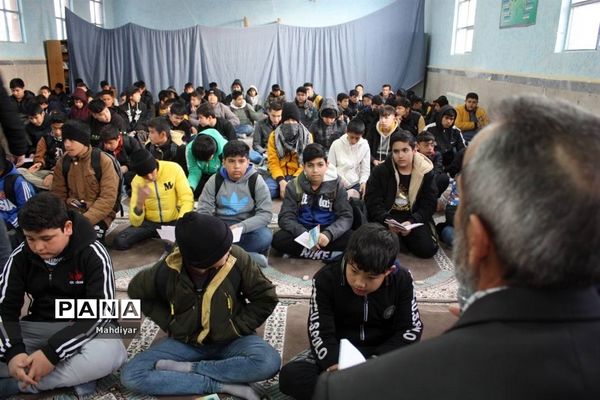 برگزاری زیارت عاشورا و عزاداری به‌مناسبت سالروز رحلت حضرت زینب (س)