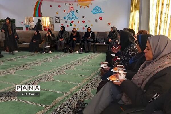افتتاحیه نمایشگاه طرح جابر در دبستان دخترانه ریحانه