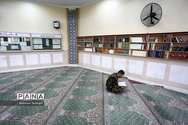 آئین معنوی اعتکاف در دانشگاه افسری امام علی(ع)