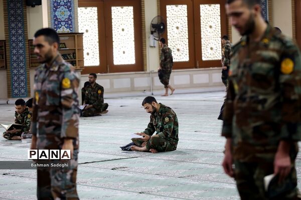 آئین معنوی اعتکاف در دانشگاه افسری امام علی(ع)