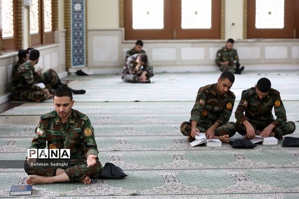 آئین معنوی اعتکاف در دانشگاه افسری امام علی(ع)