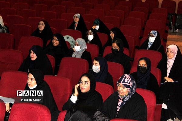 نشست دانش‌آموزی «خوشه پروین» درقم