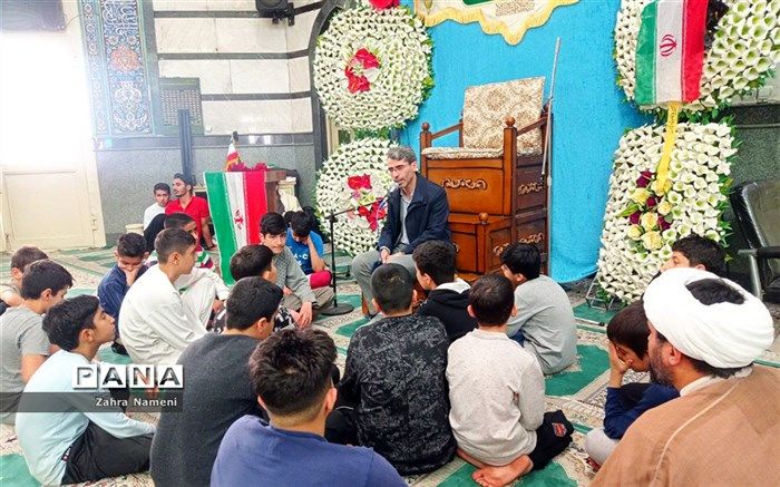 اعتکاف، بهترین فرصت برای خودشناسی و رسیدن به خداشناسی است