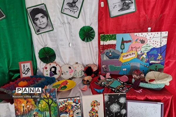 نمایشگاه مدرسه انقلاب در هنرستان نوین آفرین رودهن