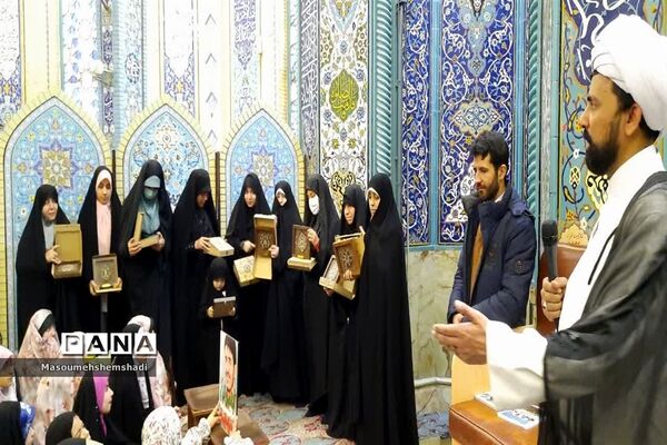 اعتکاف دانش‌آموزان منطقه ۱۲ در مسجد فومنی