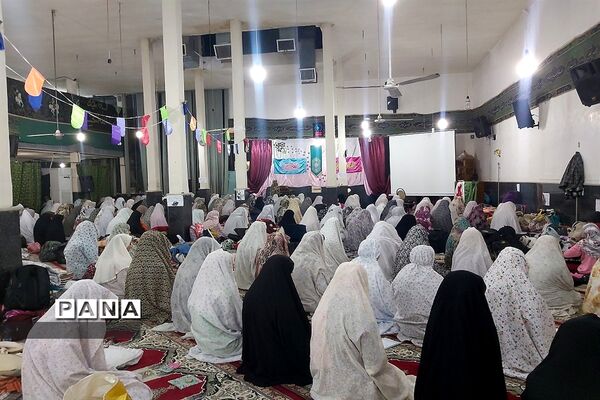 اعتکاف بیش از ۲۸۰دانش‌آموز دختر در مسجد امام رضا (ع)