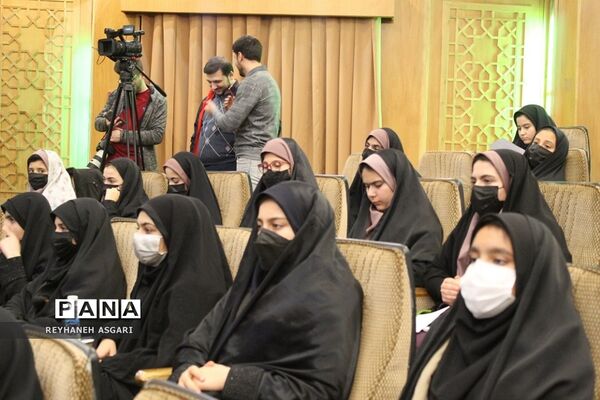 مراسم بدرقه اردوی «زیارت‌‌اولی‌ها» به مقصد مشهد مقدس