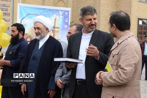 مراسم بدرقه اردوی «زیارت‌‌اولی‌ها» به مقصد مشهد مقدس